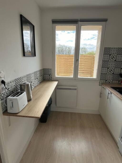 Petite Maison Cosy En Campagne Neuilly (Yonne) Exterior foto